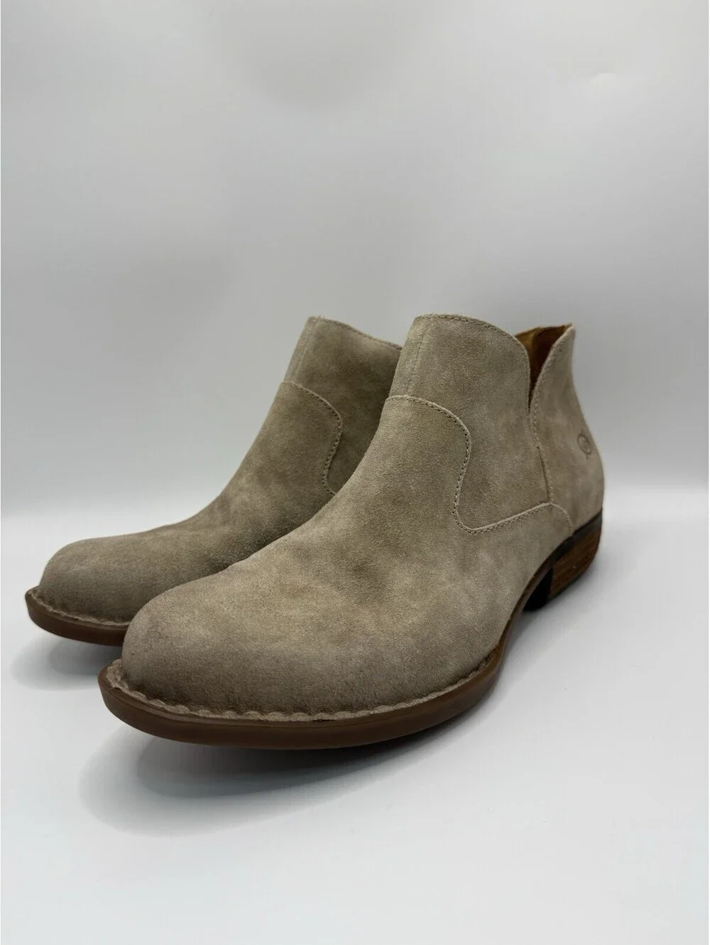 Born Beth Ankle Boots Zip Beige Distressed Women Sz 8.5 M NWOB